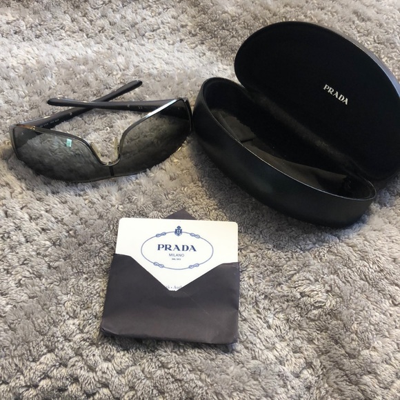 Prada sunglasses - Unisex